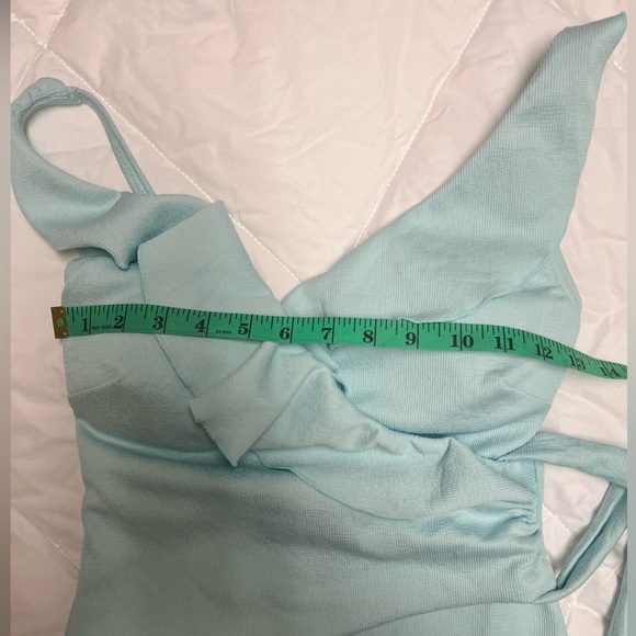 Size 10 Vince Camuto swimsuit one piece- like new - Picture 1 of 6